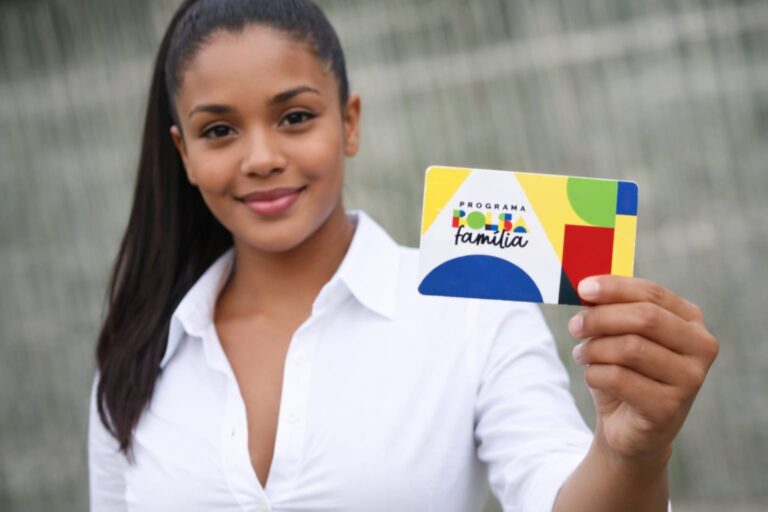 Bolsa Família pode ser suspenso por faltas na escola e vacina atrasada