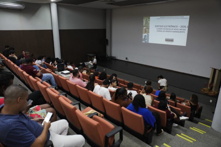 SEC divulga resultado de sorteio para mais de 25 mil vagas em cursos técnicos na Bahia